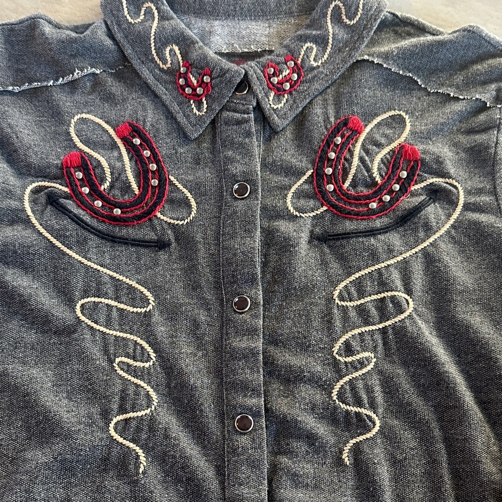 Gray Double D Ranch Western Embroidered Shirt - Picture 3 of 9
